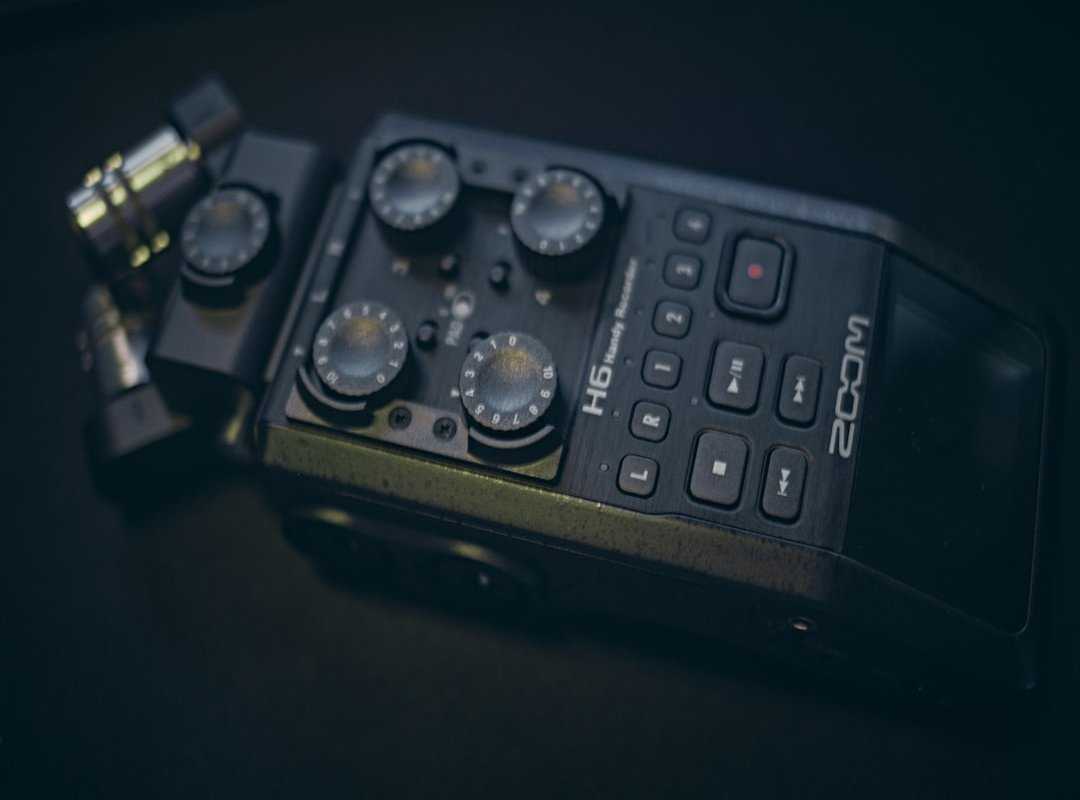 5G connectivity wireless gamepads