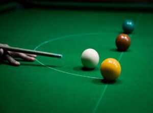 cara pegang kayu snooker