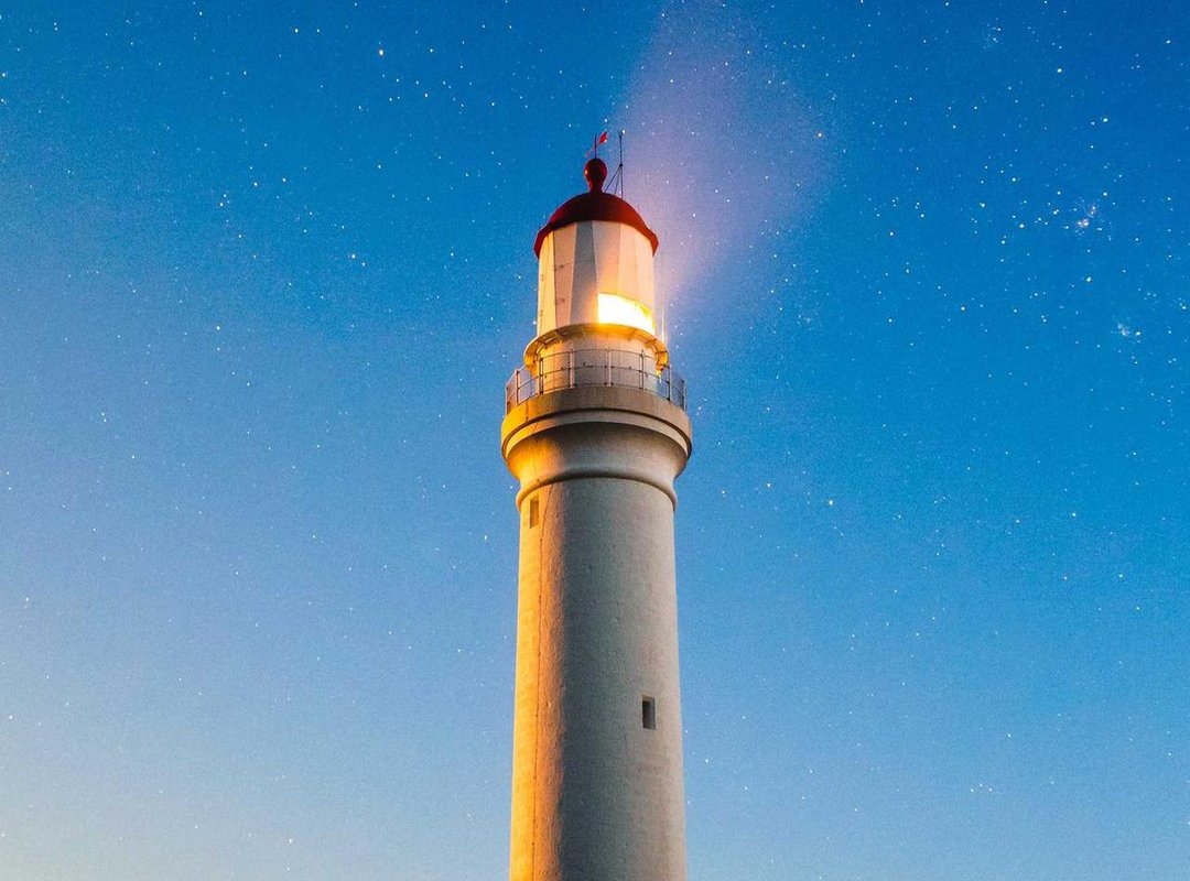 Explaining the Translation: Key Phrases and Concepts