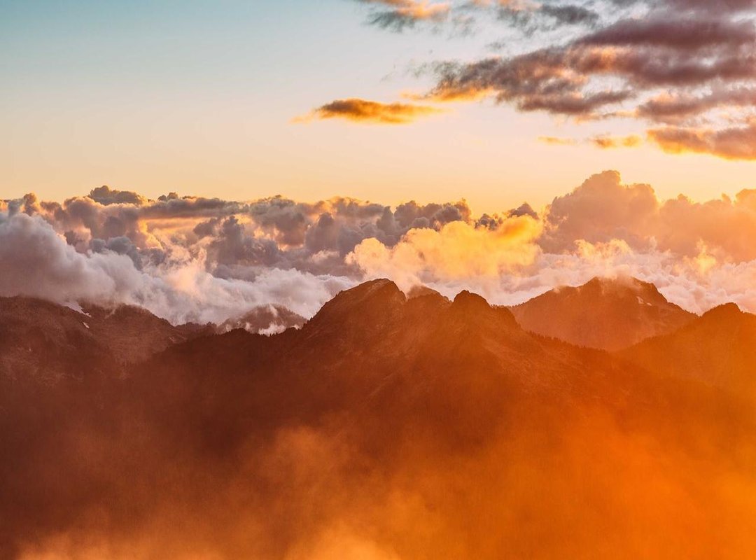 From Dial-Up to Dating Apps: The Technology Behind the Trend